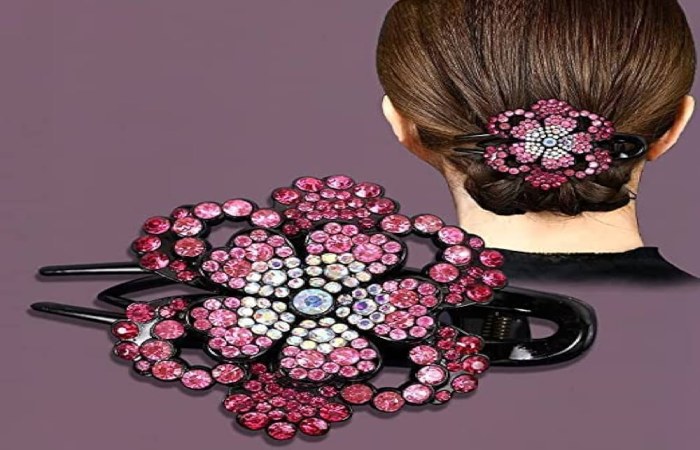 Hair clips with stones and glitter